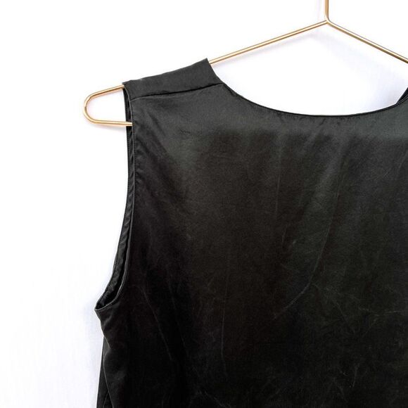 Emanuel Lingaro Black V Neck Sleeveless top - Picture 7 of 8